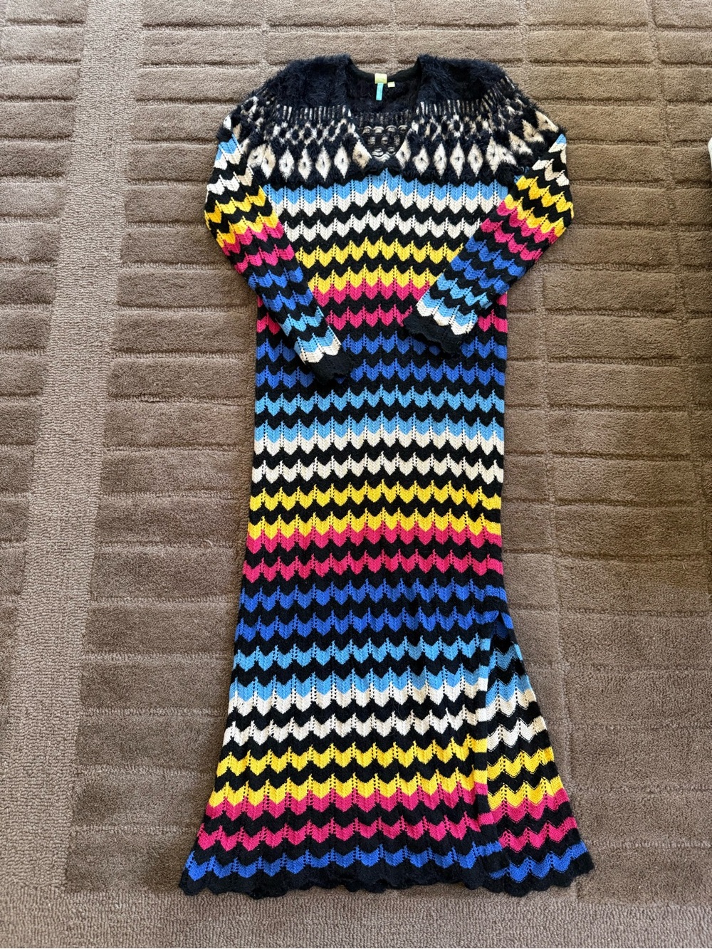 FARM Rio Multicolor Chevron Knit Maxi Dress - Black, Blue, Pink, Yellow, White